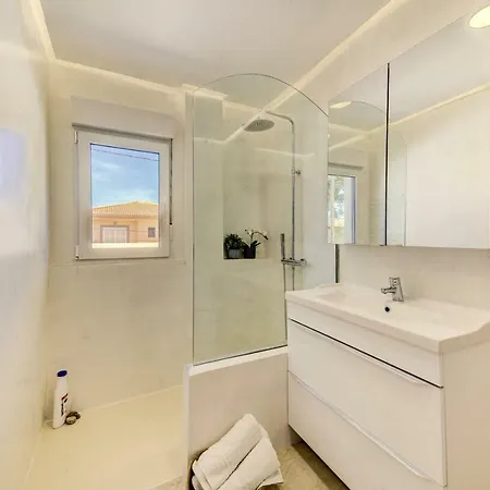 Вілла Catalina By Sealand