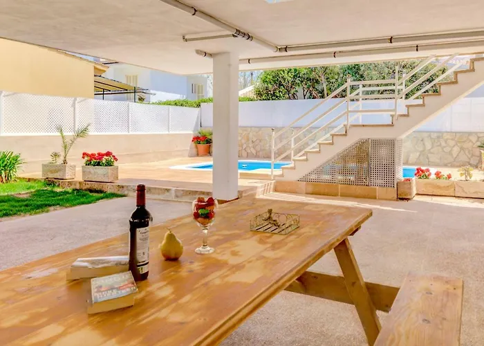 Catalina By Sealand *